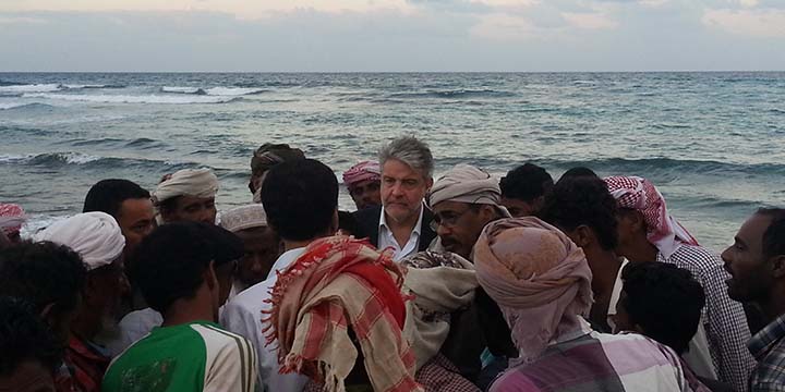 Ministro Pesca Yemen Al Soqatri e pres Distretto Tumbiolo a Socotra-blue sea land