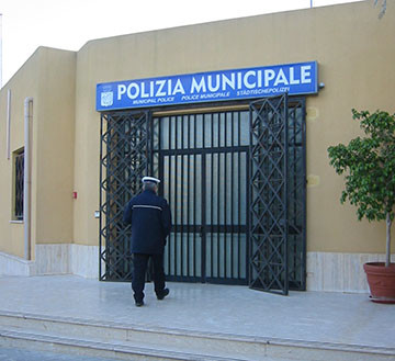 POLIZIA-MUNICIPALE-marsala-vigili-urbani-marsalanews-ingresso