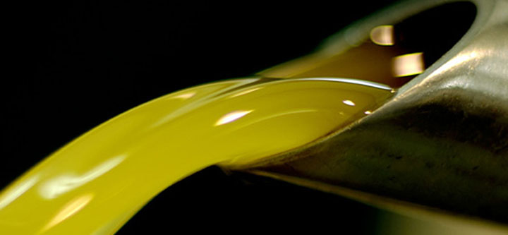 olio_estravergine-di-oliva-sicilia-olivicoltura-siciliana-sol&agrifood-di-verona-fere-olio-olive-sicilia-marsalanews
