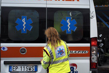 ambulanza-servizio-assistenza-sanitaria-118