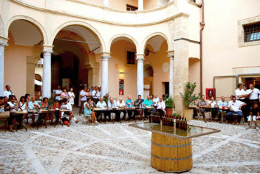 Palazzo Fici e l'ex Collegio dei Gesuiti "luoghi della cultura" siciliani