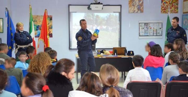 Marsala: studenti a lezione con la Polizia Ferroviaria