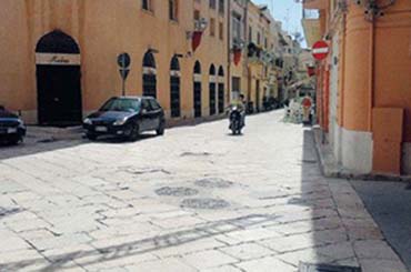 Basole pericolose nel centro storico di Marsala, due incidenti in centro