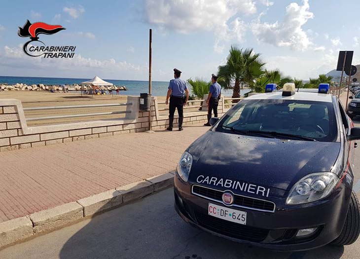 Tenta il furto in spiaggia, arrestato in flagranza dai Carabinieri